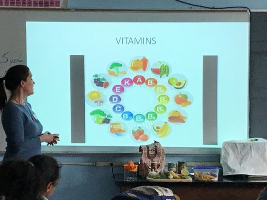 A lesson on nutrition during a wellness program supported by the Anna Mirabai Lytton Foundation. COURTESY KATE RABINOWITZ