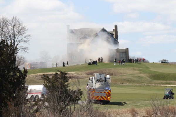 A fire broke out at the National Golf Links clubhouse shortly before noon on Wednesday.