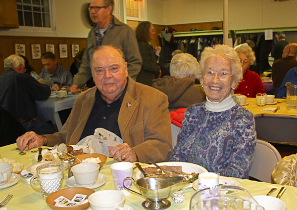 Don and Ellen Halsey at the Amagansett Presbyterian Church's pot roast fundraiser dinner on Saturday at Scoville Hall.