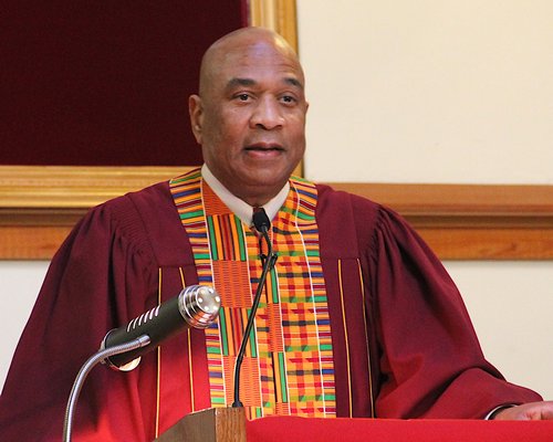 Reverend Walter Silva Thompson delivers the keynote speech.