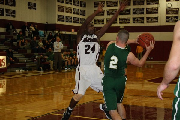 Gene Scott has been the leader on defense for the Mariners this season.  CAILIN RILEY CAILIN RILEY