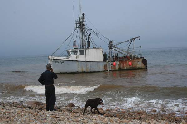  a 40-foot fiberglass scallop dredging boat ran aground while entering Block Island Sound returning to Montauk Harbor. 