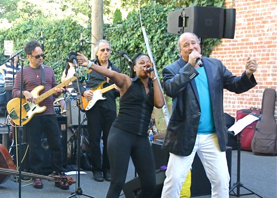 The HooDoo Loungers perfrom at the Sag Harbor Music Festival on Saturday. KYRIL BROMLEY