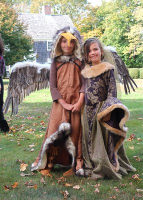 Katherine and Elizabeth Grace-Bodington.