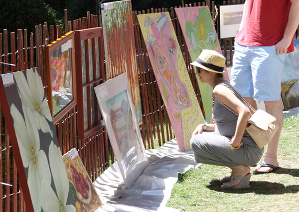 Clothesline Art Show at Guild Hall