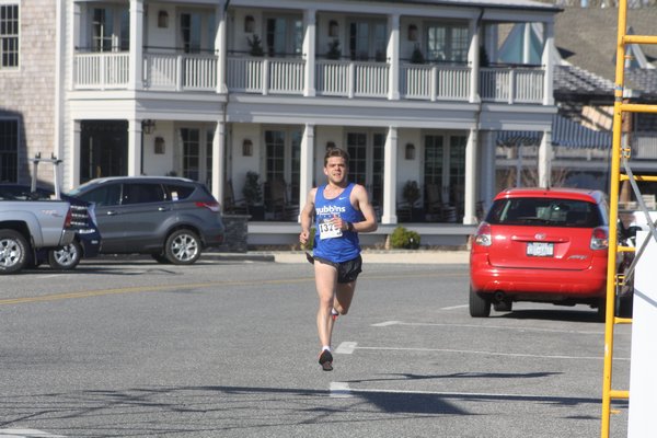 Nick Lemon of Sag Harbor won the Katy's Courage 5K in Sag Harbor on Saturday in 15:10 (4:53 mile pace). CAILIN RILEY