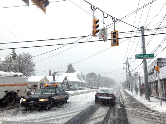 Some traffic light were down in Hampton Bays due to the nor'easter.     DANA SHAW