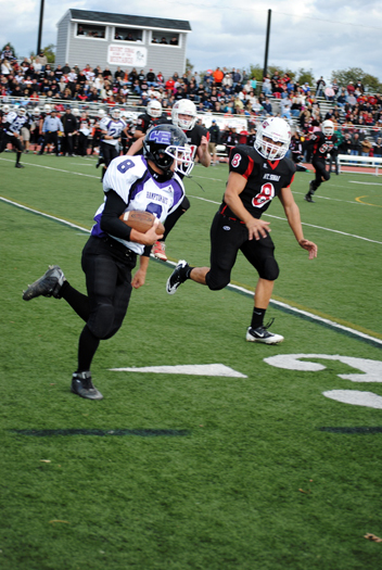 Hampton Bays quarterback Robbie King rushed for 74 yards on four carries. BRETT MAUSER PHOTOS