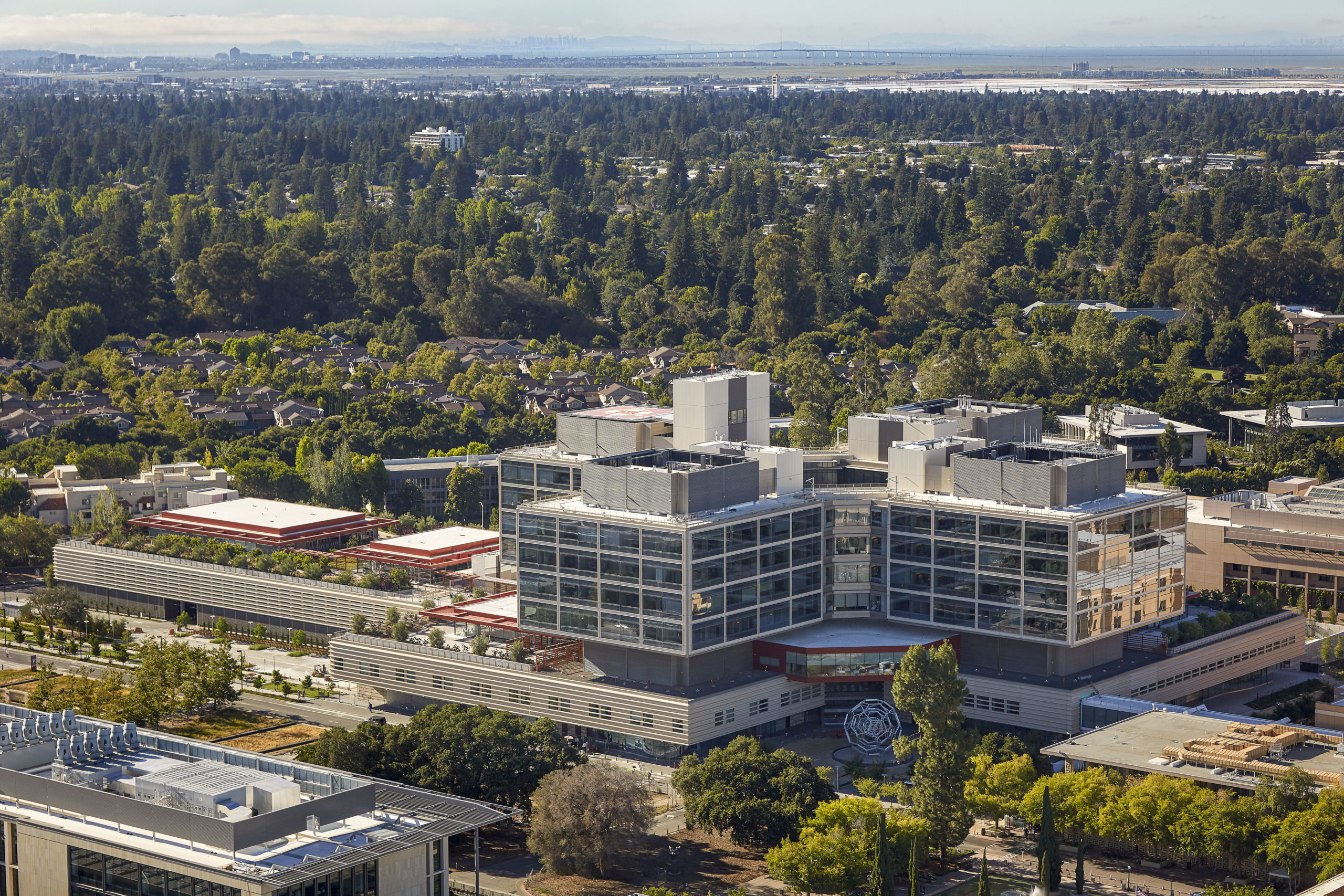New Stanford Hospital.                                             ©Will Pryce, Courtesy Rafael Viñoly Architects