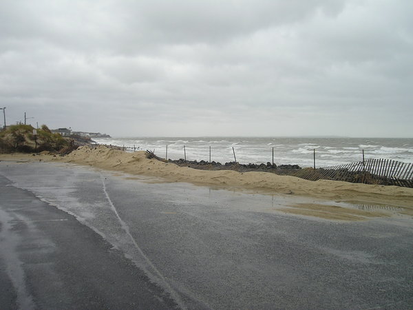 The view from Soundview Drive in Montauk on Thursday. VIRGINIA GARRISON