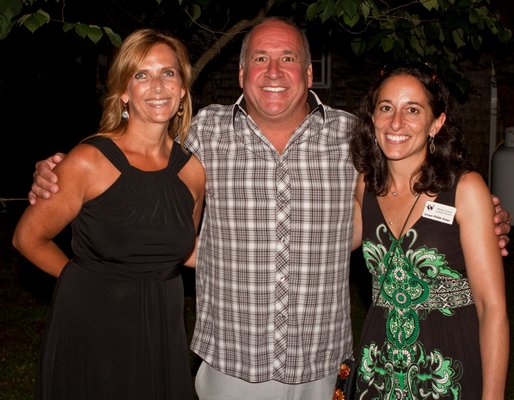 Jon Holderer and Wendy Wax at the Quogue Wildlife Refuge's Wild Night for Wildlife summer benefit on Saturday