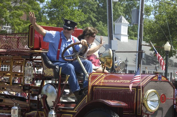 The Southampton Fire Department at the Southampton July 4th parade on Thursday. DANA SHAW