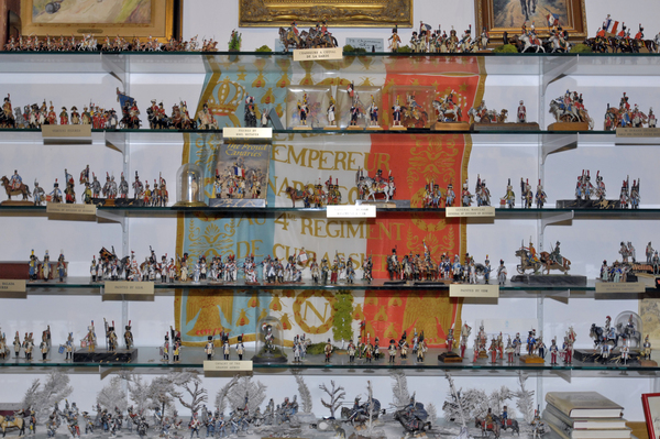 Some of the figures painted by Orson Munn. 