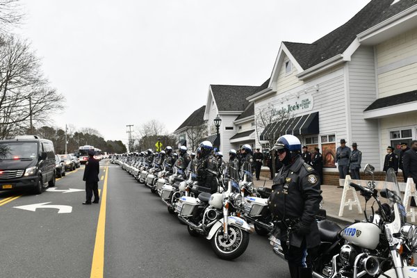 The funeral service of New York City Police Detective Brian Simonsen took place in Hampton Bays Wednesday morning. DANA SHAW