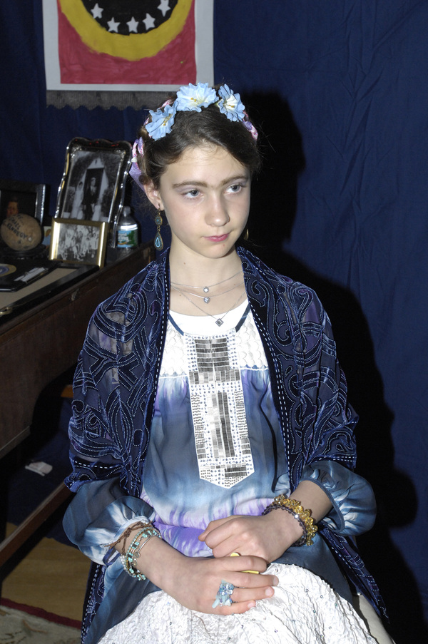 Isabella DiRussa as Frida Kahlo.