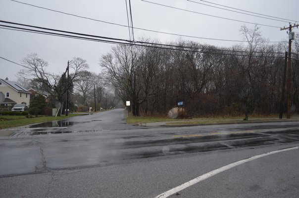 A building that would host medical offices and affordable housing apartments is being proposed for the corner of Montauk Highway and Weesuck Avenue in East Quogue. ALEXA GORMAN