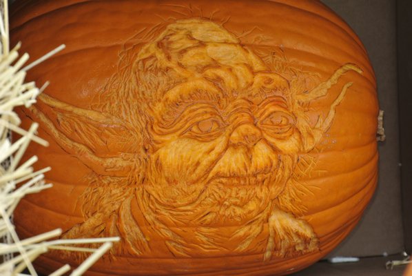 The Maniac Pumpkin Carvers' Yoda pumpkin.