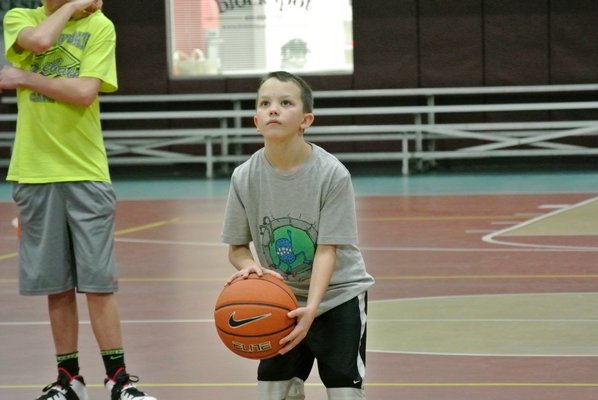 The Elks Lodge held a Hoops Shoot on Friday at SYS for kids ages 9 through 13.