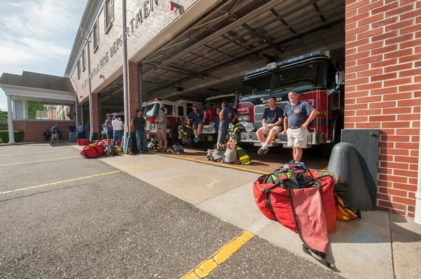 A fire broke out in the generator room of East Hampton's Stop and Shop on Newtown Lane. KYRIL BROMLEY