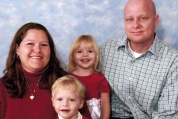 The late Donna and Robert Gregory with their children.