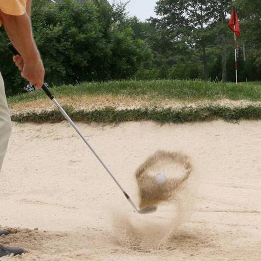  demonstrated by Southampton Golf Club pro Tom Holdsworth. 