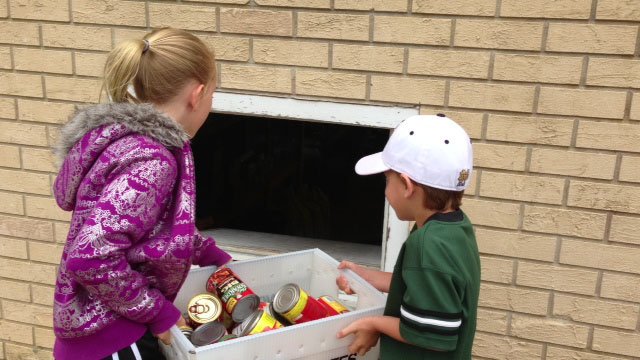 The Operation End Hunger Food Drive at SYS.