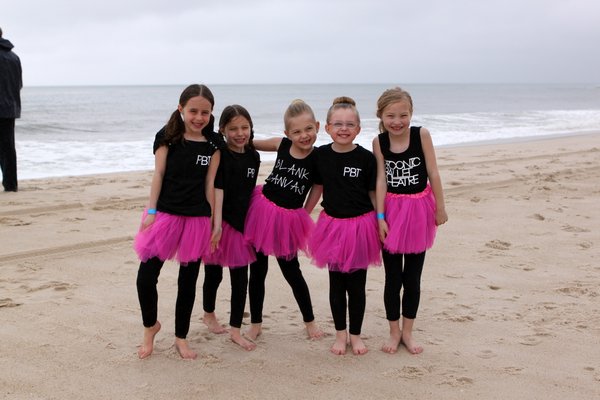 Backpacks For Fellow Students held its 2nd annual Spring Splash (and Kanjam tournament) at Rogers Beach on Saturday