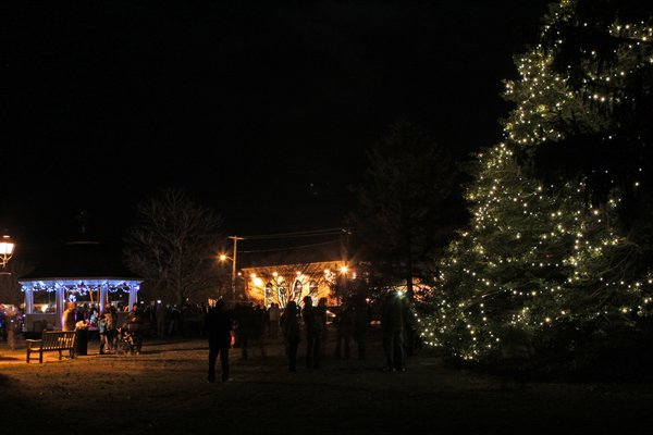 Westhampton Beach Mayor Conrad Teller leads the countdown to the tree lighting on the village green. NEIL SALVAGGIO