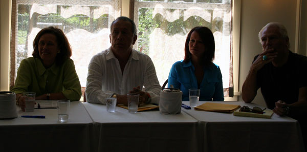  gave an opening speech at the group's meeting on Sunday morning at Starr Boggs. JESSICA DINAPOLI