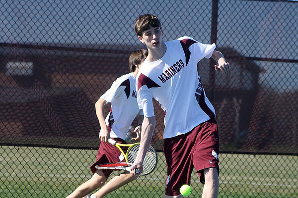Southampton's Alex Grun warms up before his team's match with William Floyd. CAILIN RILEY