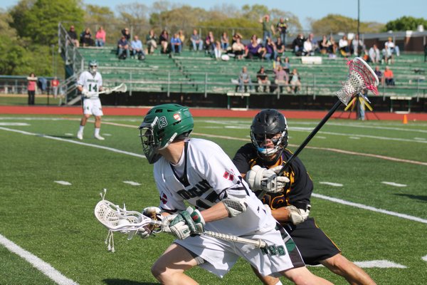 Westhampton Beach's Casey Hickey changes direction against Sayville. BY KERRY MONACO