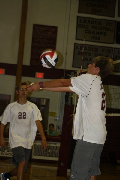 Pete Shilowich passes the ball. CAILIN RILEY