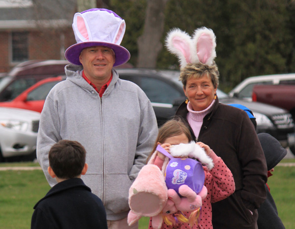  the Easter Bunny and Chamber President John David at the chamber’s 15th annual Easter Egg Hunt.