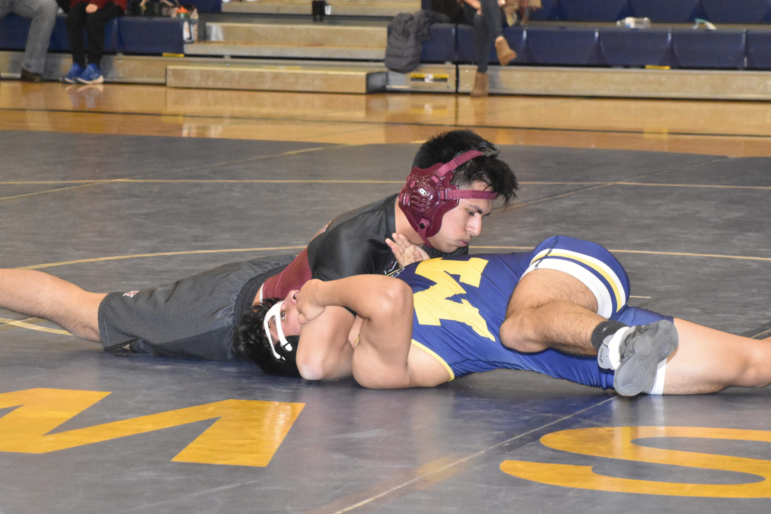 Luis Tlapanco picked up a big pin for the Mariners last week, when he was able to get Mattituck's Christian Ardiano on his back.