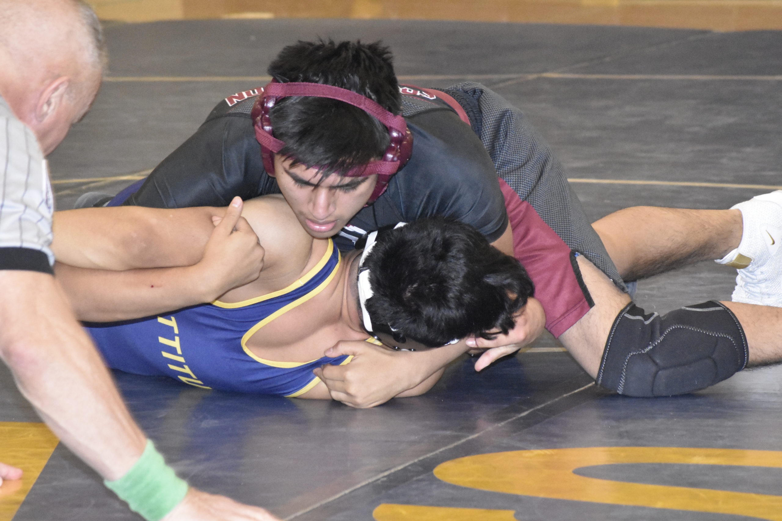 Luis Tlapanco picked up a big pin for the Mariners last week, when he was able to get Mattituck's Christian Ardiano on his back.