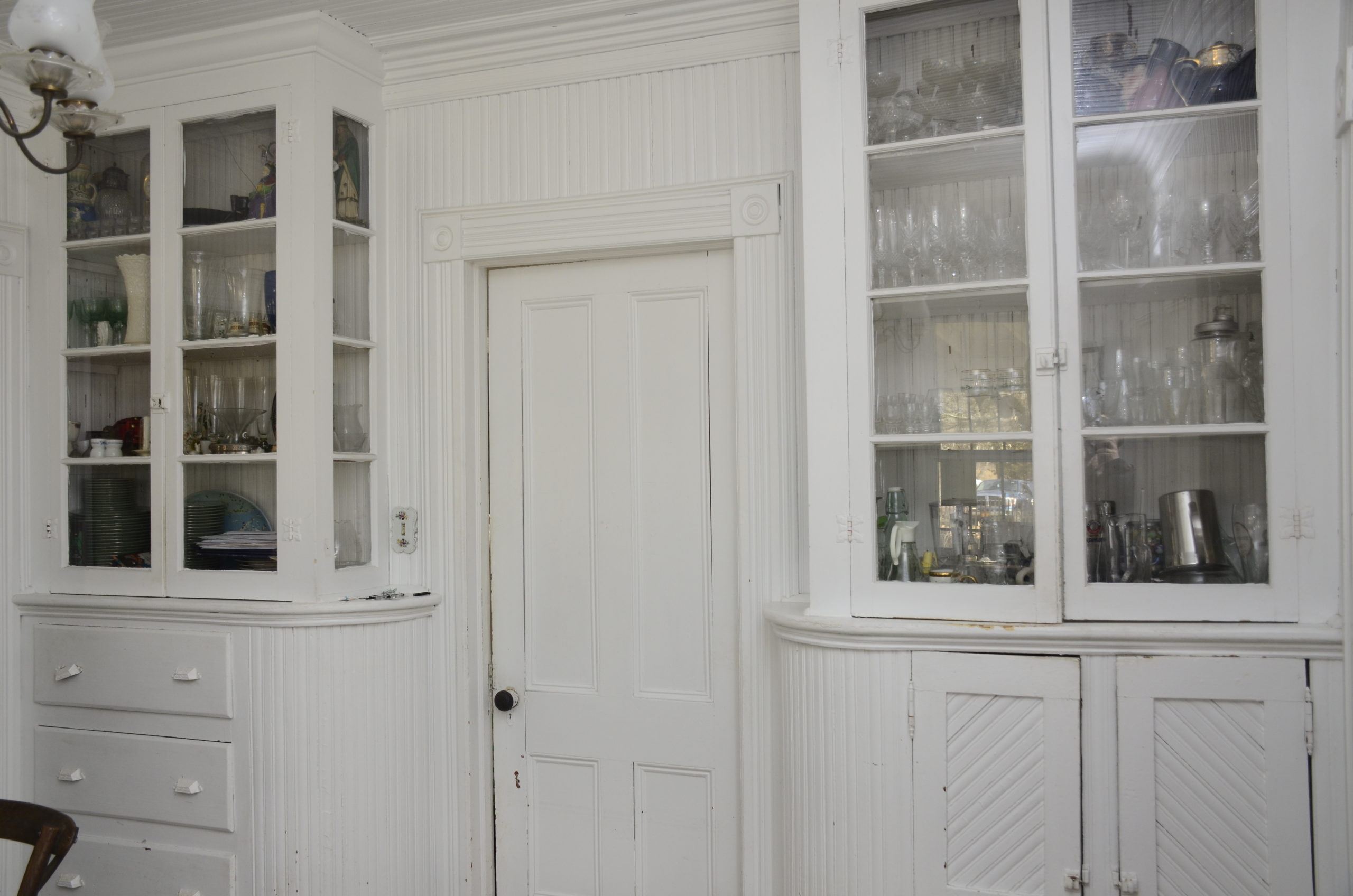 The Topping-Raynor House in Westhampton, which dates back to 1889, has built-in shelving and wainscoting panels in the dining room. GREG WEHNER