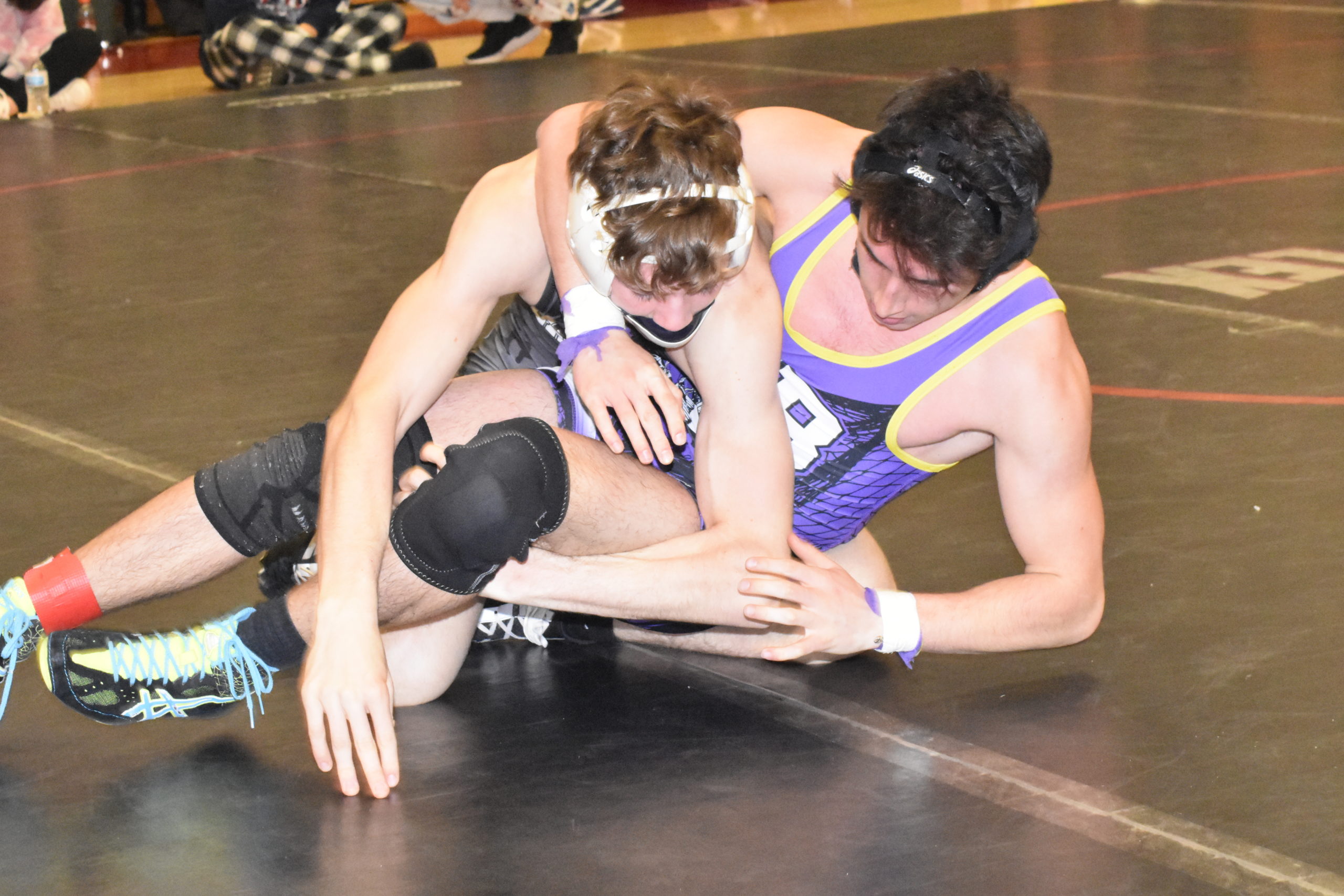 Nick Pacheco of Hampton Bays battles with Babylon's Jack DeVoe. Pacheco lost, 5-2, falling a round short of placing.