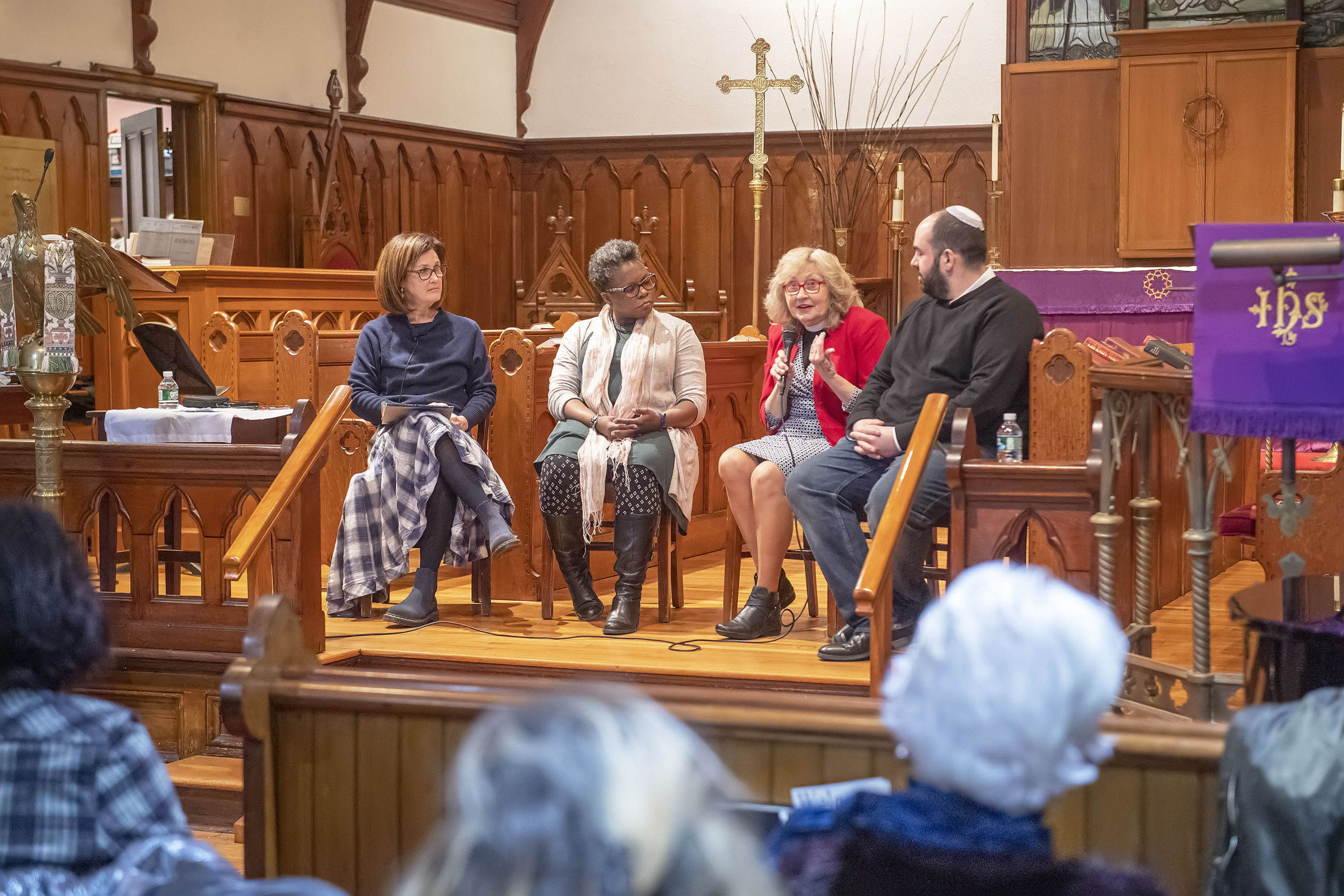 Patty McCormack, Minister Kimberly Quinn Johnson, Rev. Karen Ann Campbell and Rabbi Dan Geffen discuss the border crisis at the Christ Episcopal Church in Sag Harbor. 