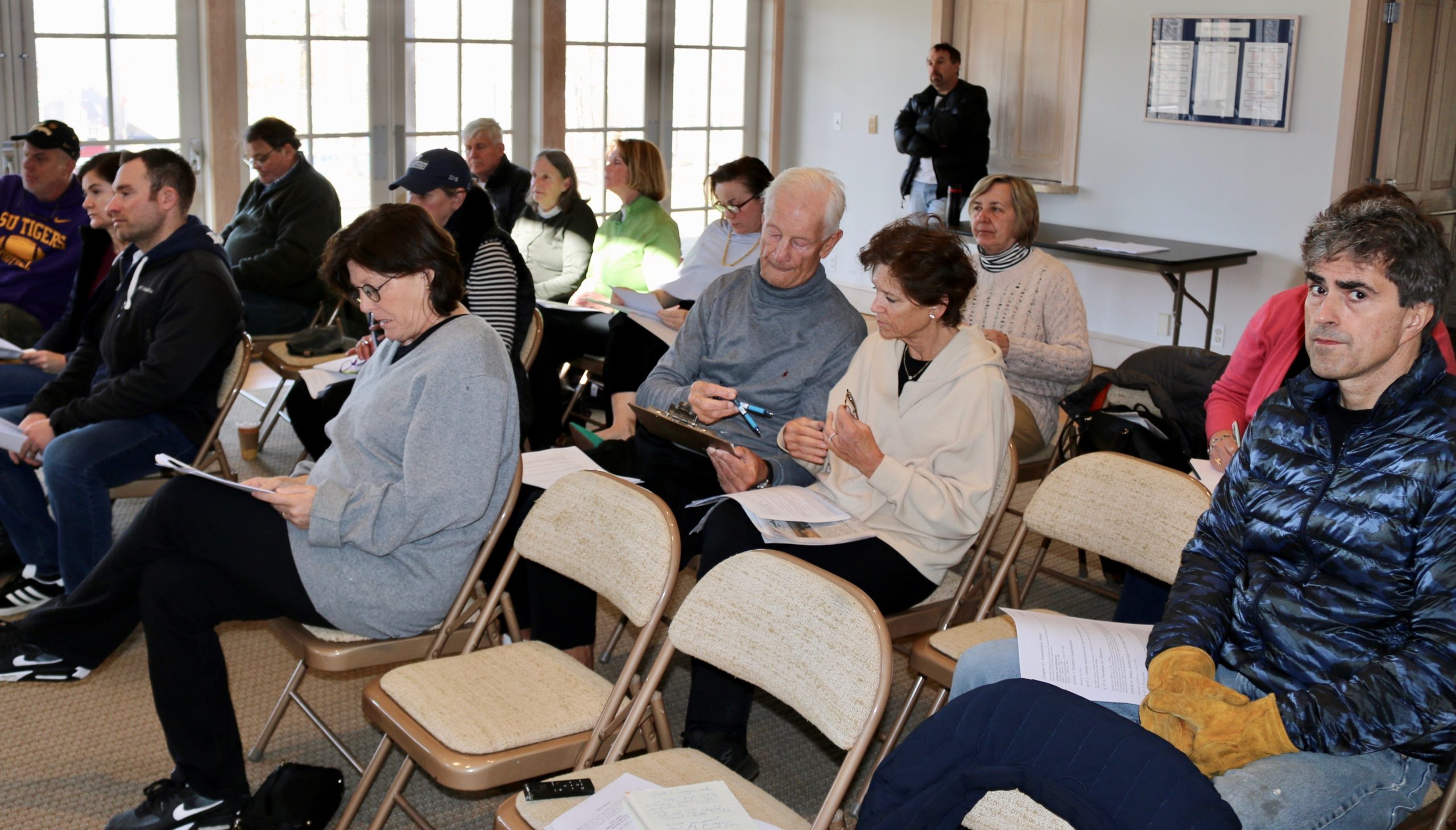 Residents who gathered in North Haven Village Hall on Saturday to learn more about Mayor Jeff Sander’s proposed rental code revisions. 