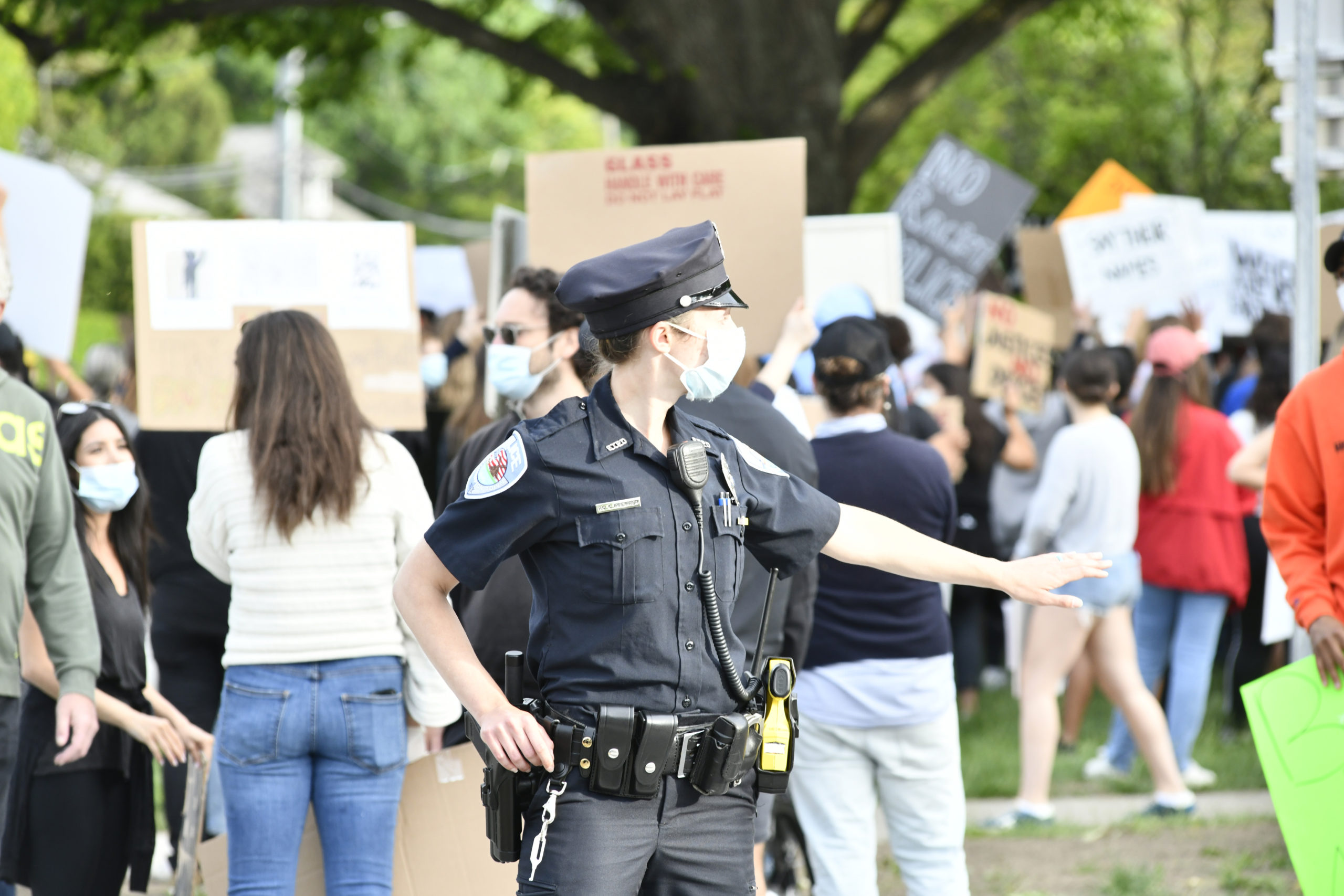On Friday, Governor Cuomo signed an executive order, the New York Police Reform and Reinvention Collaborative, requiring local police agencies to develop a plan “that reinvents and modernizes police strategies and programs in their community based on community input,”   DANA SHAW