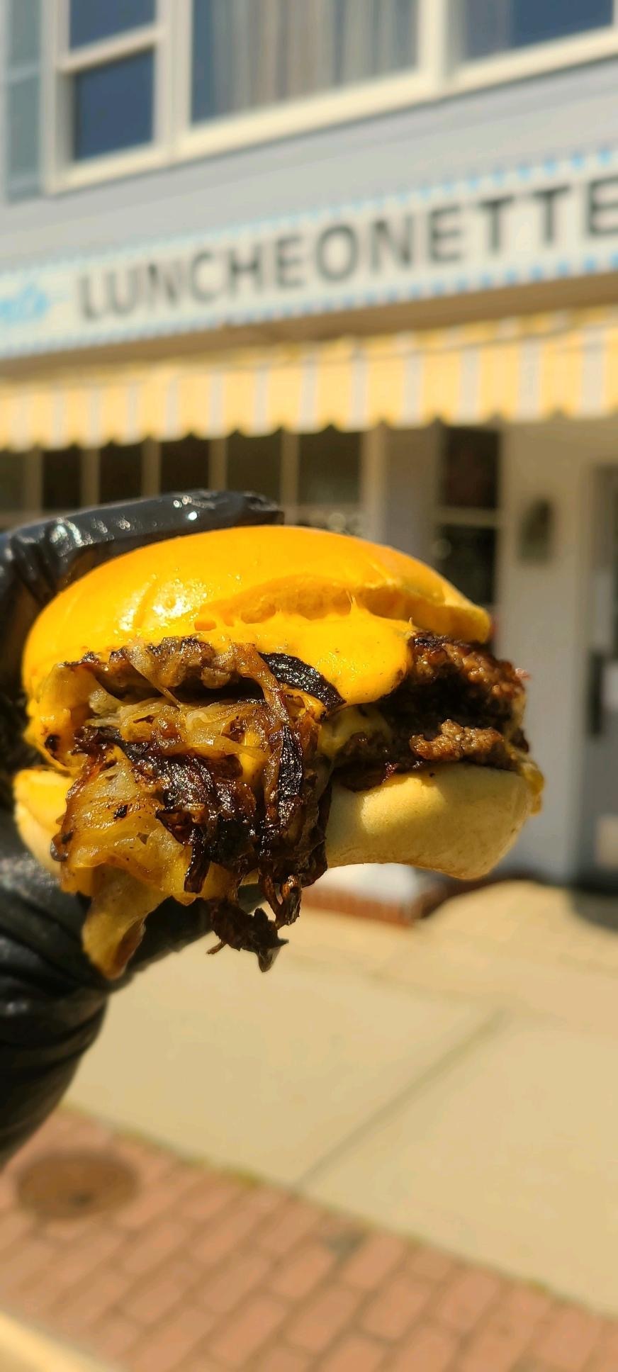 George Motz brought his famous burger to Westhampton Beach