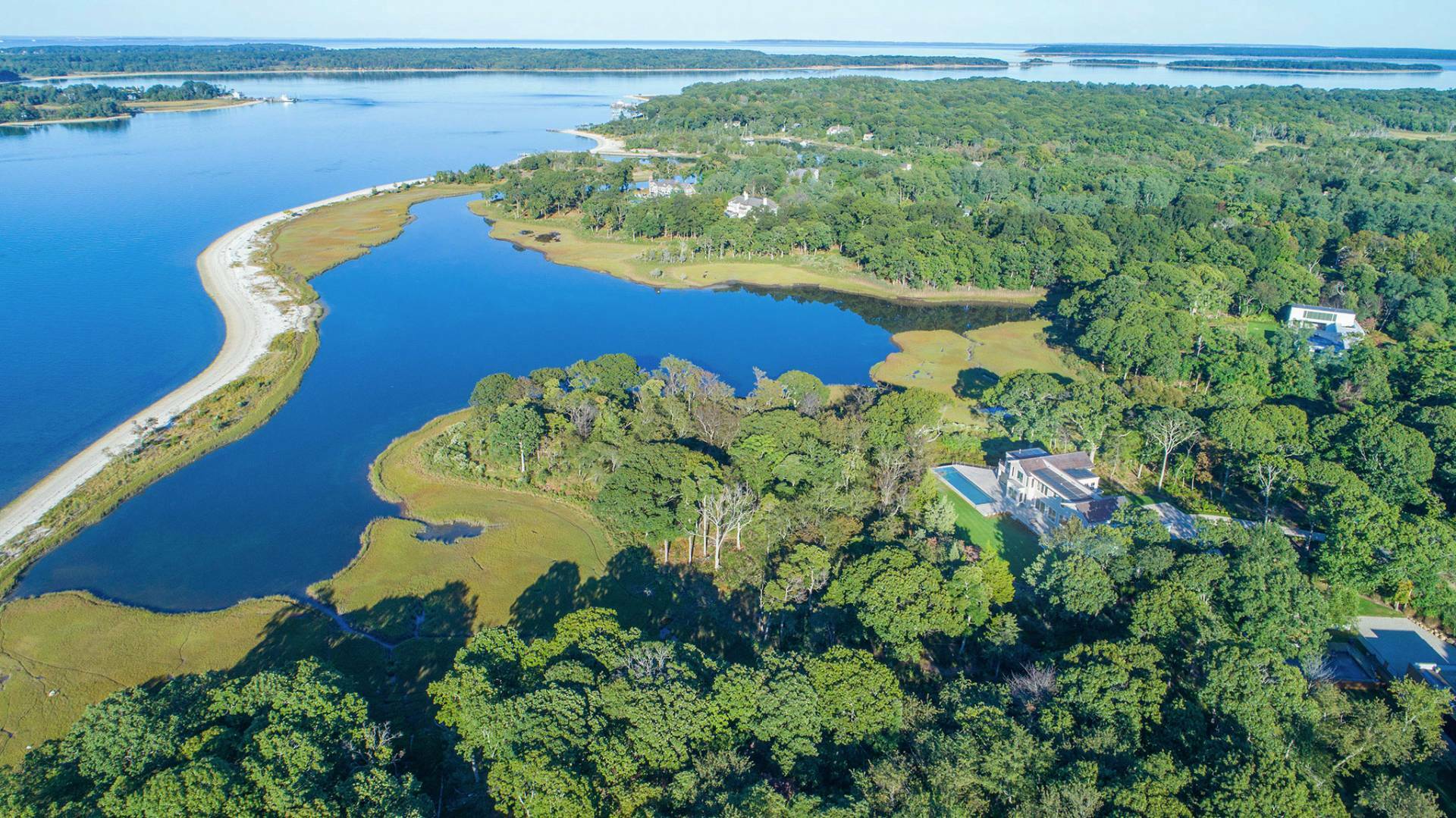 14 Seaponack Drive, North Haven. COURTESY SAUNDERS & ASSOCIATES