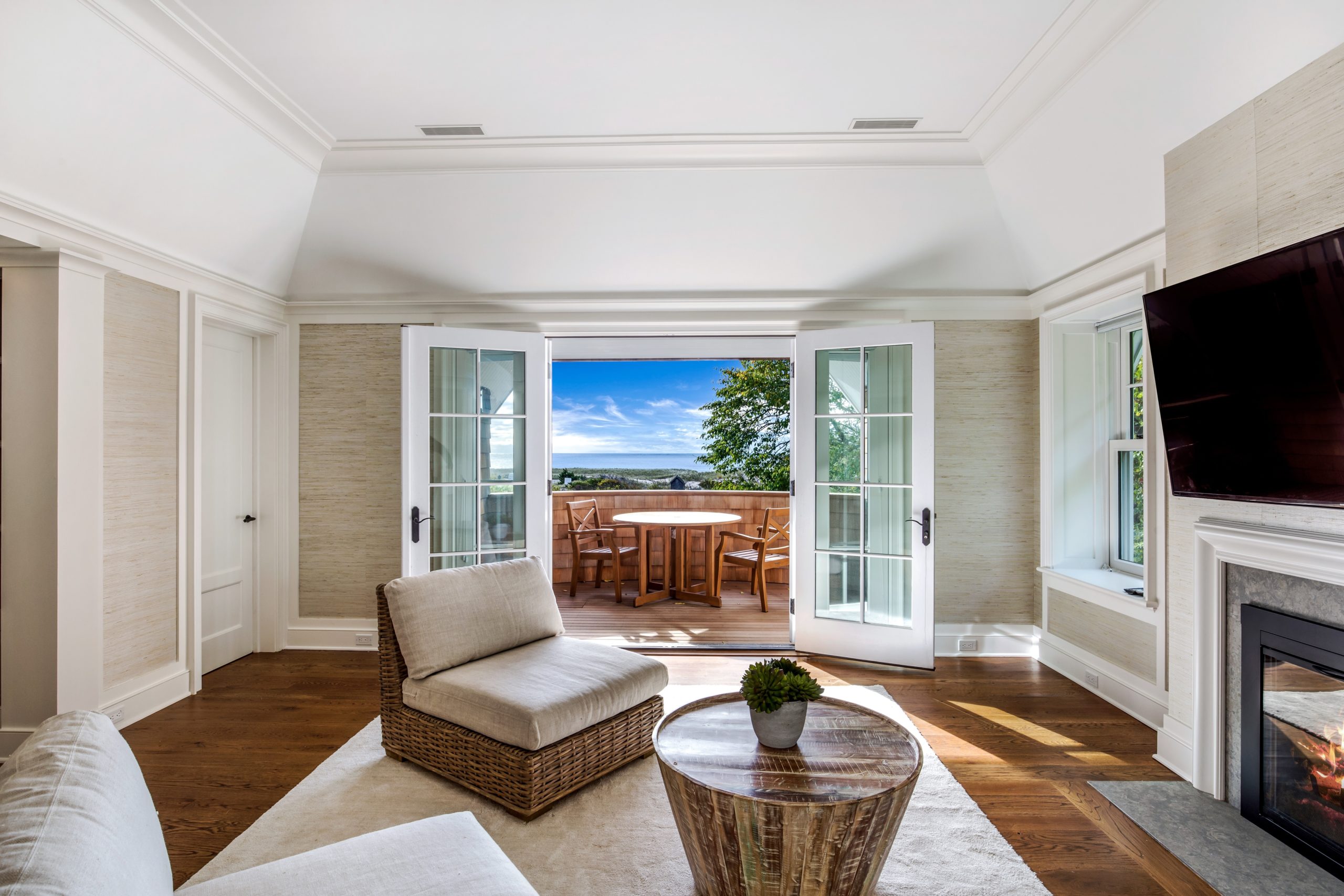 38 Two Mile Hollow Road, East Hampton