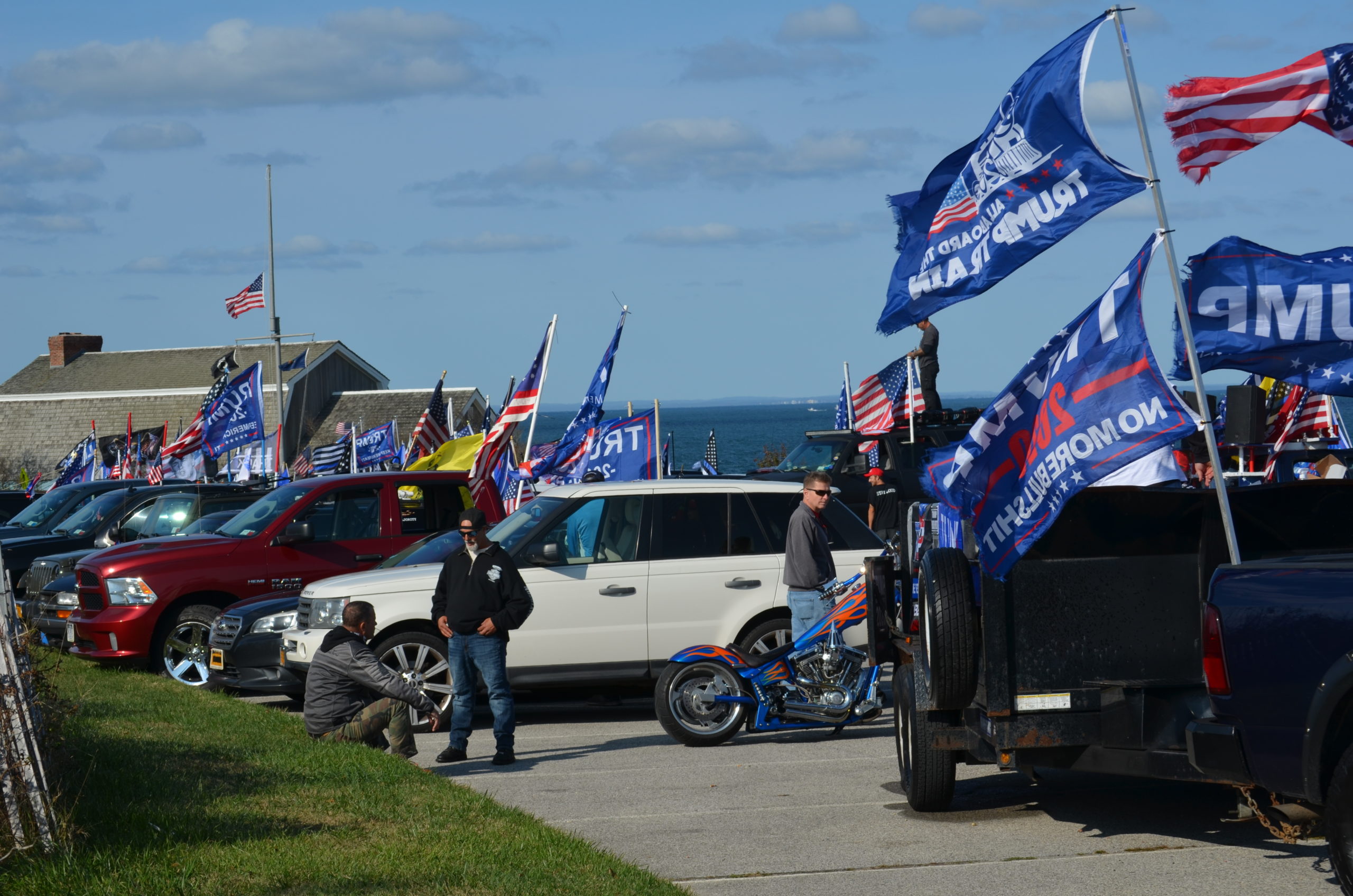 The parking lots at the Montauk lighthouse were filled as parade attendees reached the end of the route.