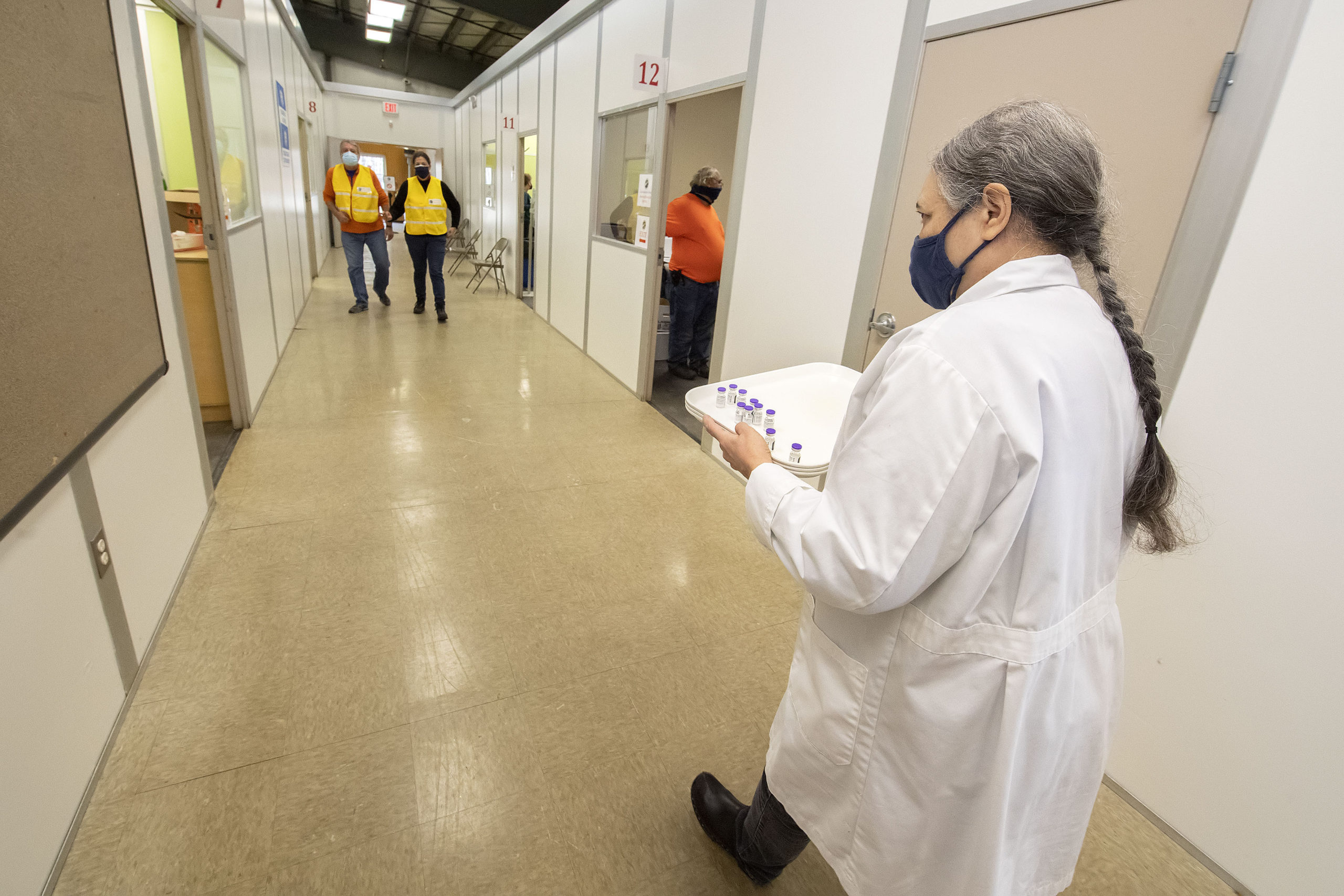 East Hampton Town officials and volunteers held their second COVID-19 vaccination clinic on Saturday, administering more than 650 doses of the vaccine to teachers and essential workers. On Friday, Stony Brook Medicine had used the town's vaccination POD to administer more than 1,200 doses to senior citizens.
