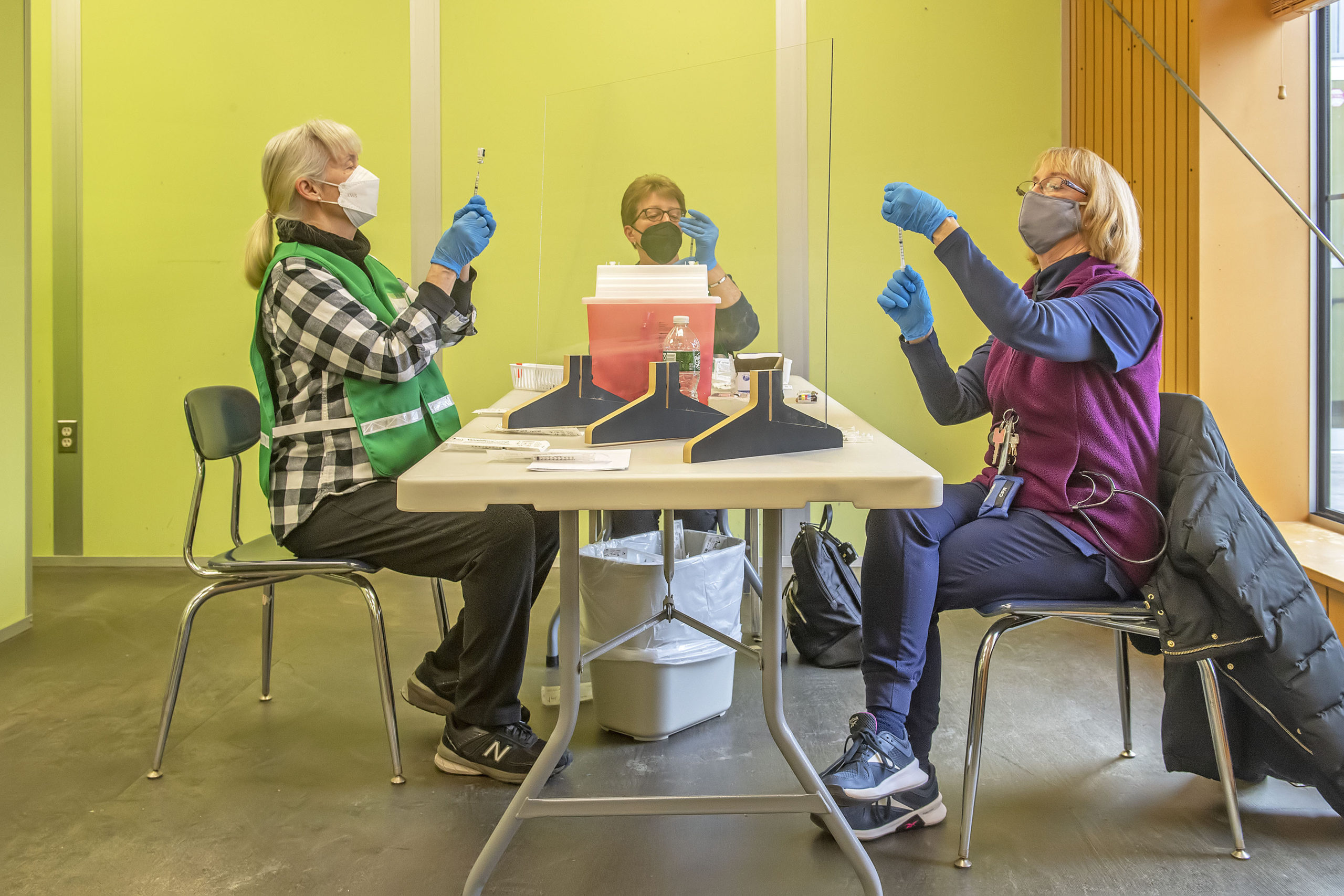 East Hampton Town officials and volunteers held their second COVID-19 vaccination clinic on Saturday, administering more than 650 doses of the vaccine to teachers and essential workers. On Friday, Stony Brook Medicine had used the town's vaccination POD to administer more than 1,200 doses to senior citizens.