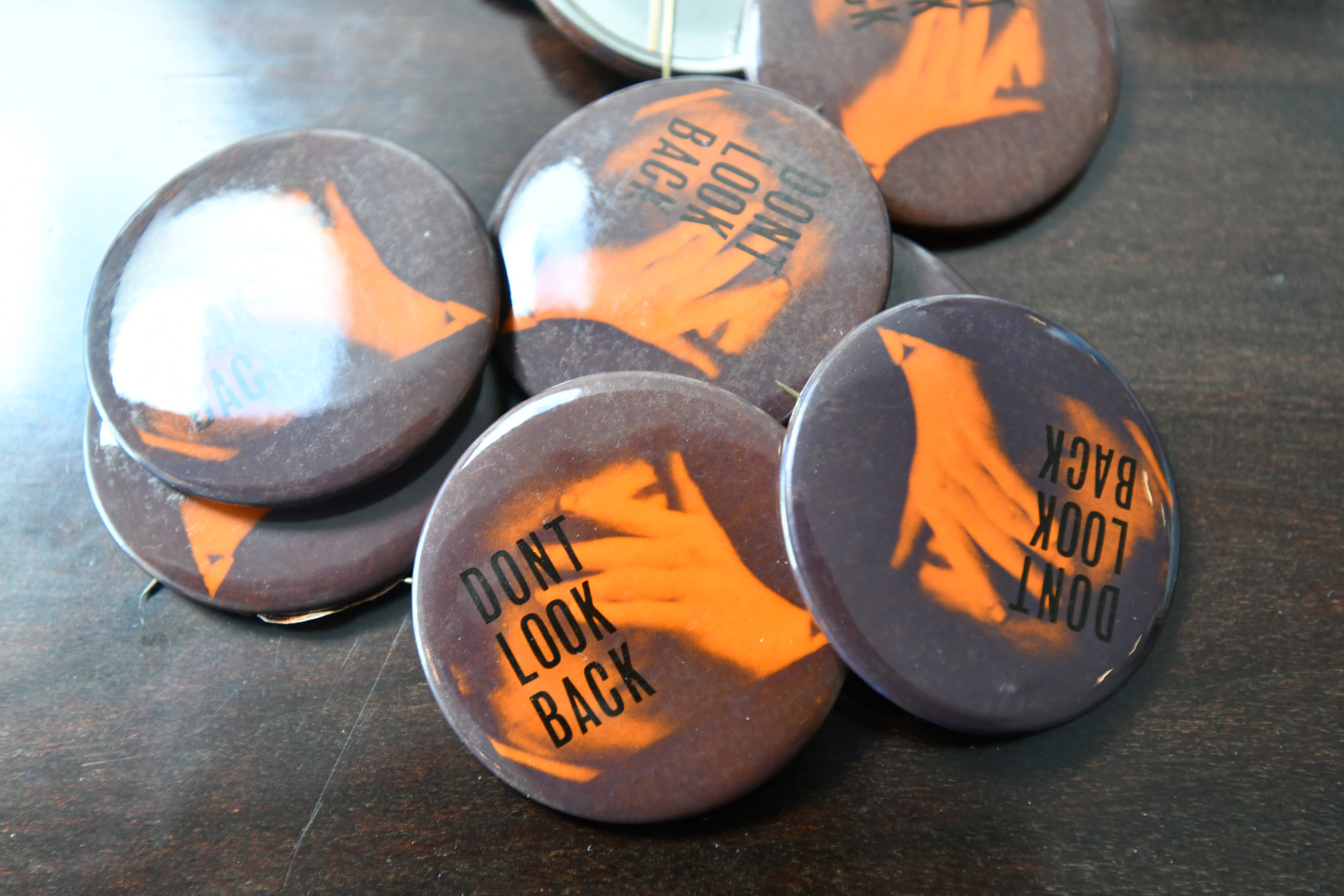 Promotional buttons from 