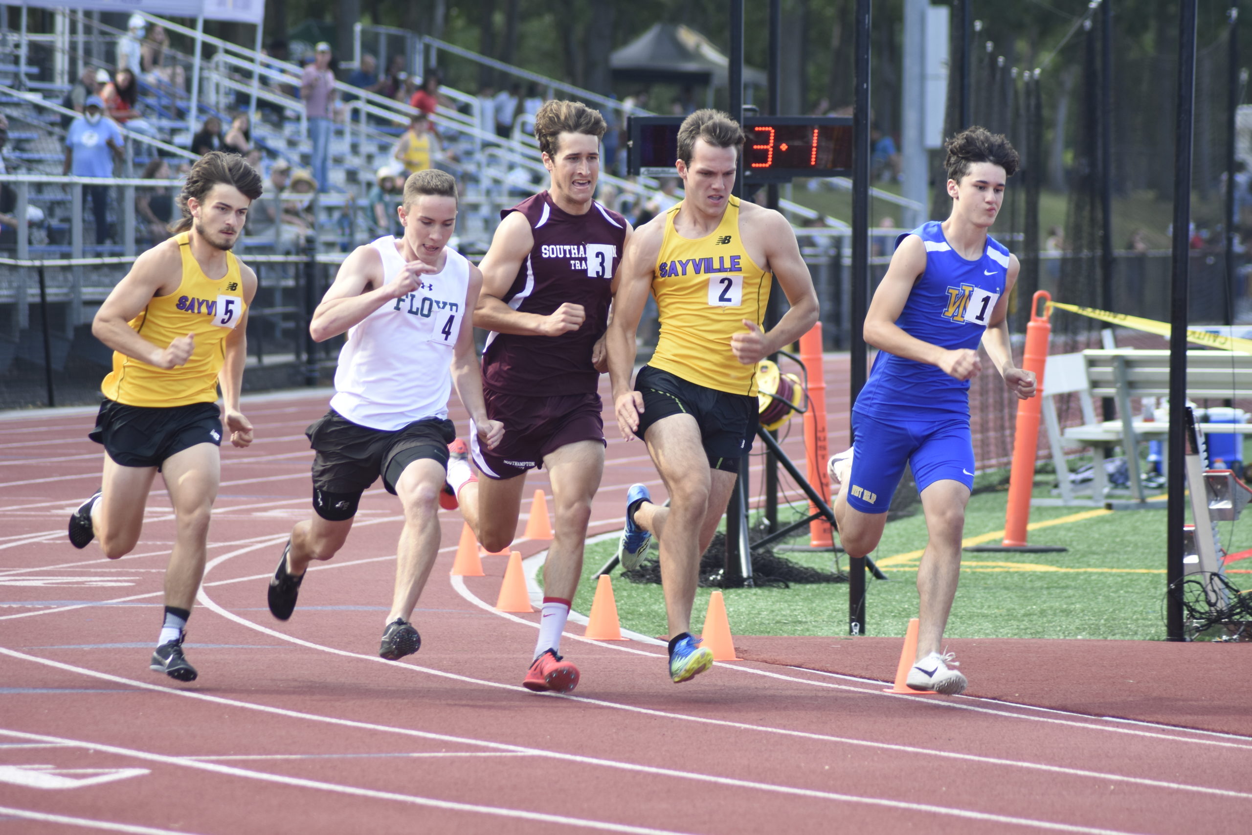 Junior Mariner Billy Malone placed ninth overall in the county in the 800-meter run.