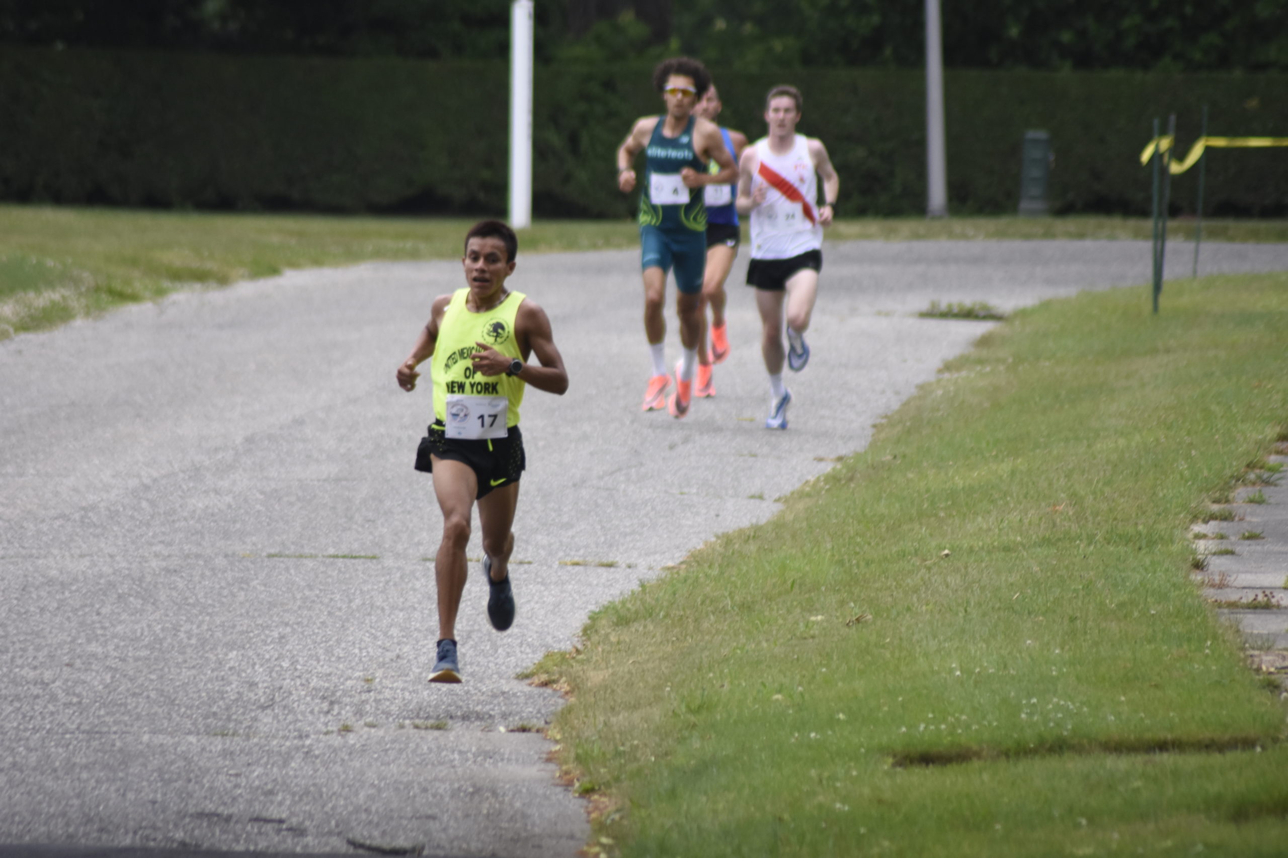 Patricio Castillo broke away from the pack a few times on Saturday but ultimately placed second overall in the 10K.