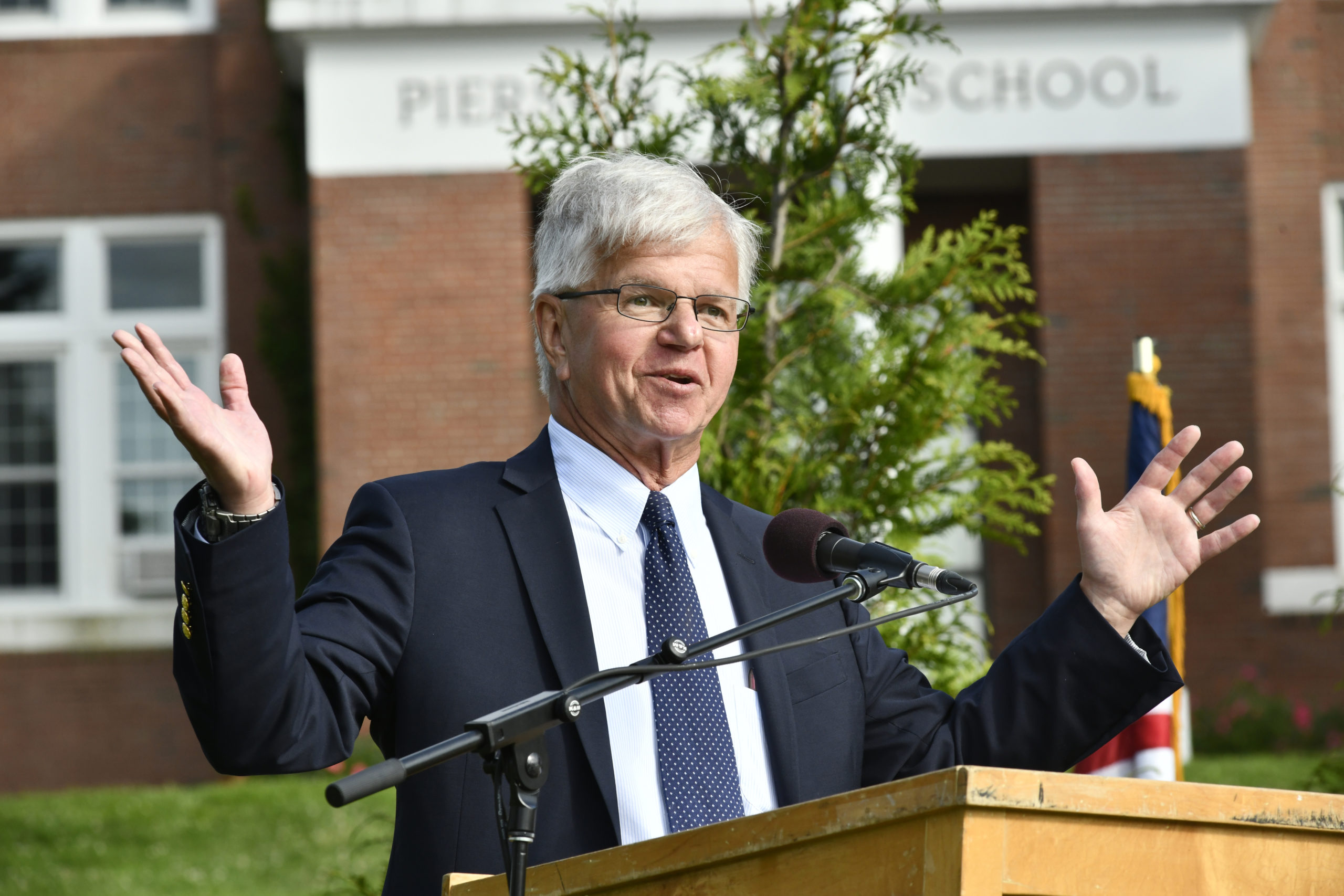 Guest speaker NYS and Pierson alum Fred W. Thiele Jr.        DANA SHAW